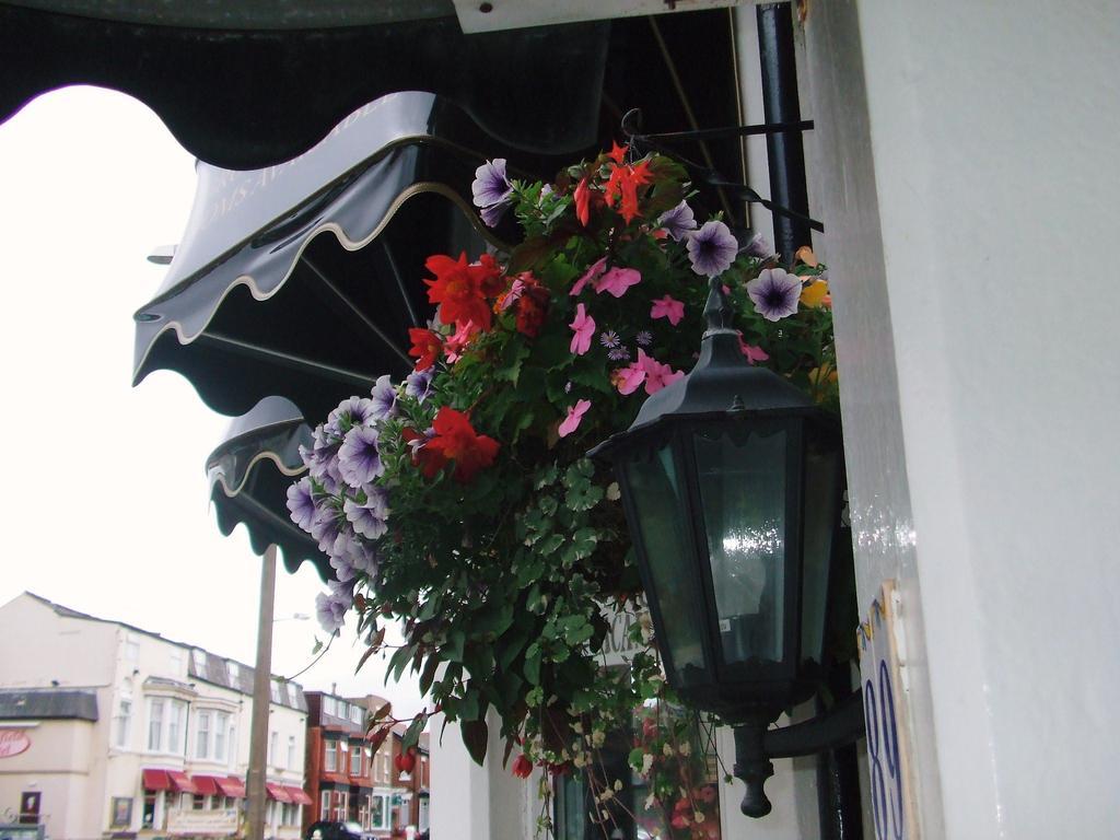 Cadeby lodge Blackpool Exterior foto